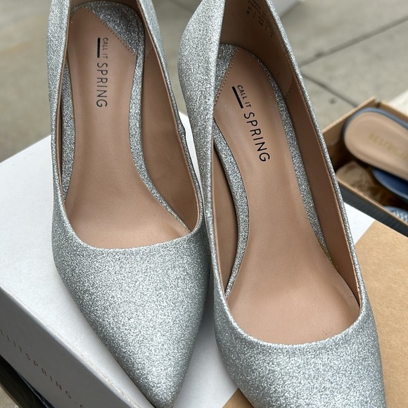 Call it spring woman’s shoes - Picture 9 of 10